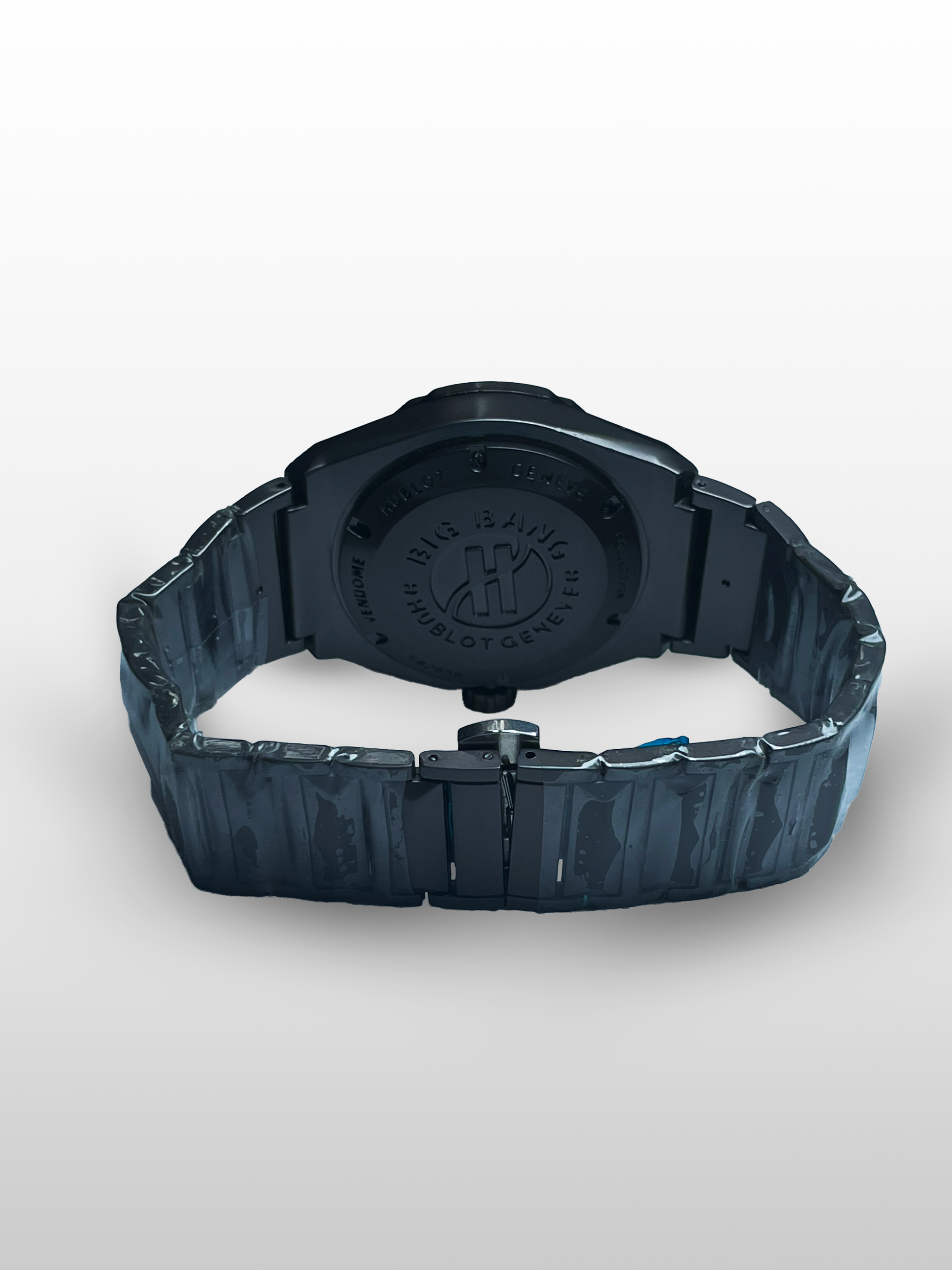 Hublot Diamond Cut – Luxury Skeleton Dial Men’s Watch with Stainless Steel Case & Black Steel Strap