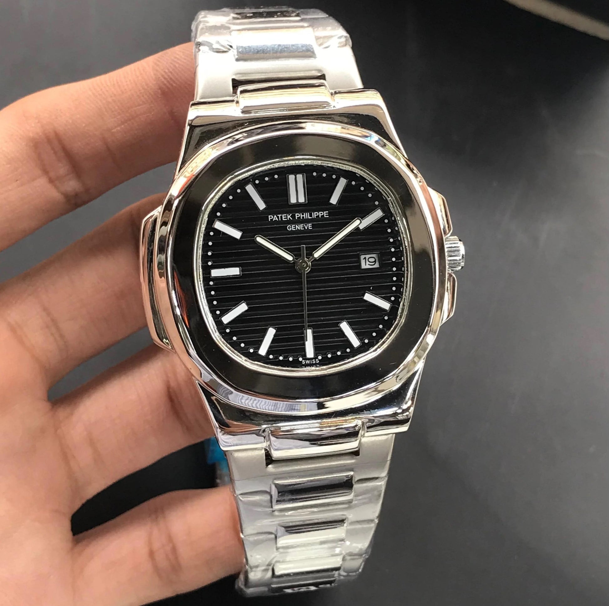 Patek Philippe Nautilus Men’s Watch